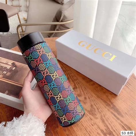 Gucci water bottle with temperature